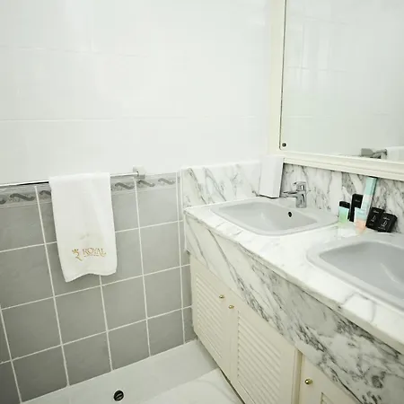 Beach Bliss 3Br Apartment Corniche Al Raha Abu Dhabi Exterior foto