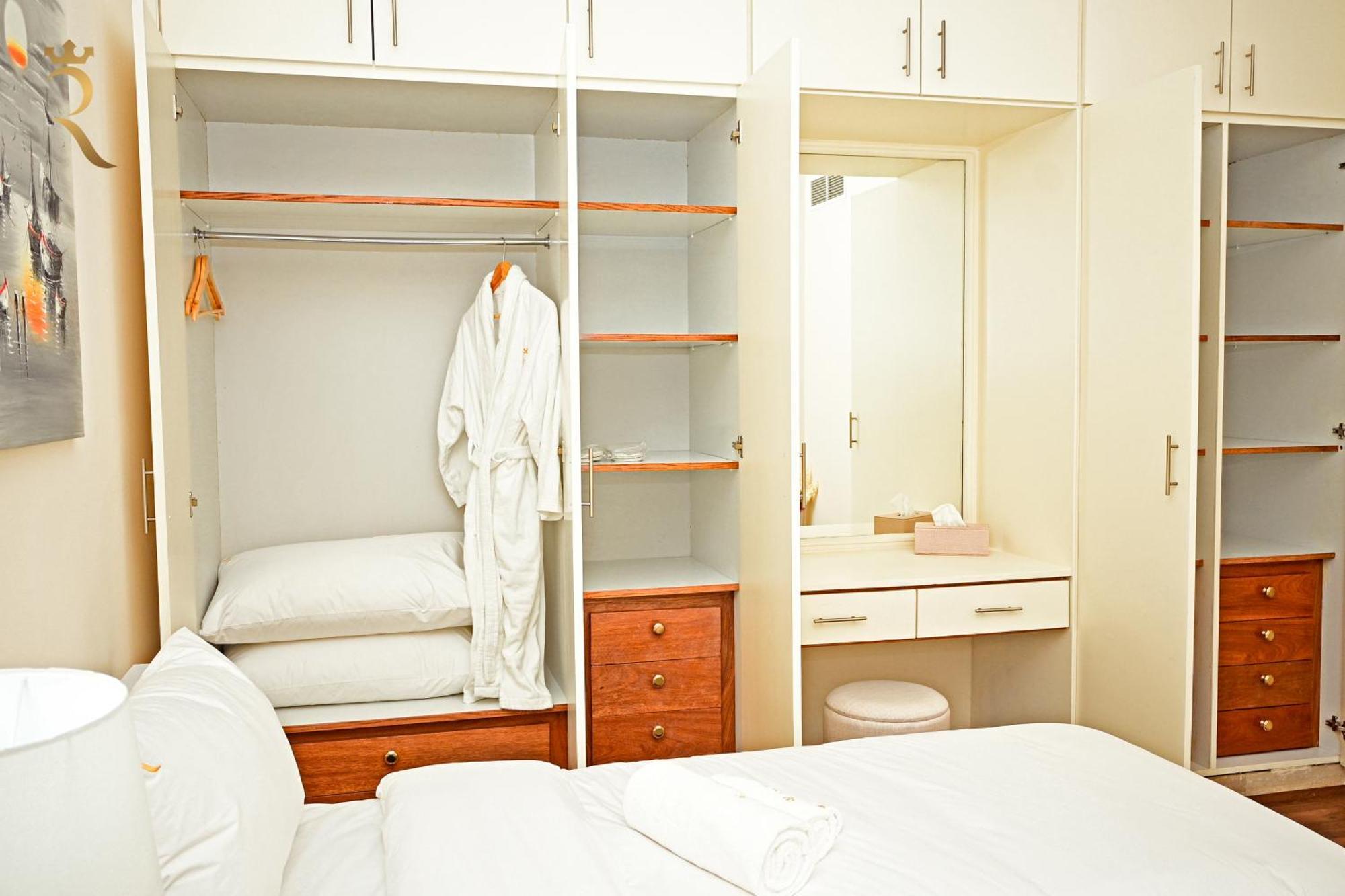 Bliss 3br Corniche Al Raha Apartment