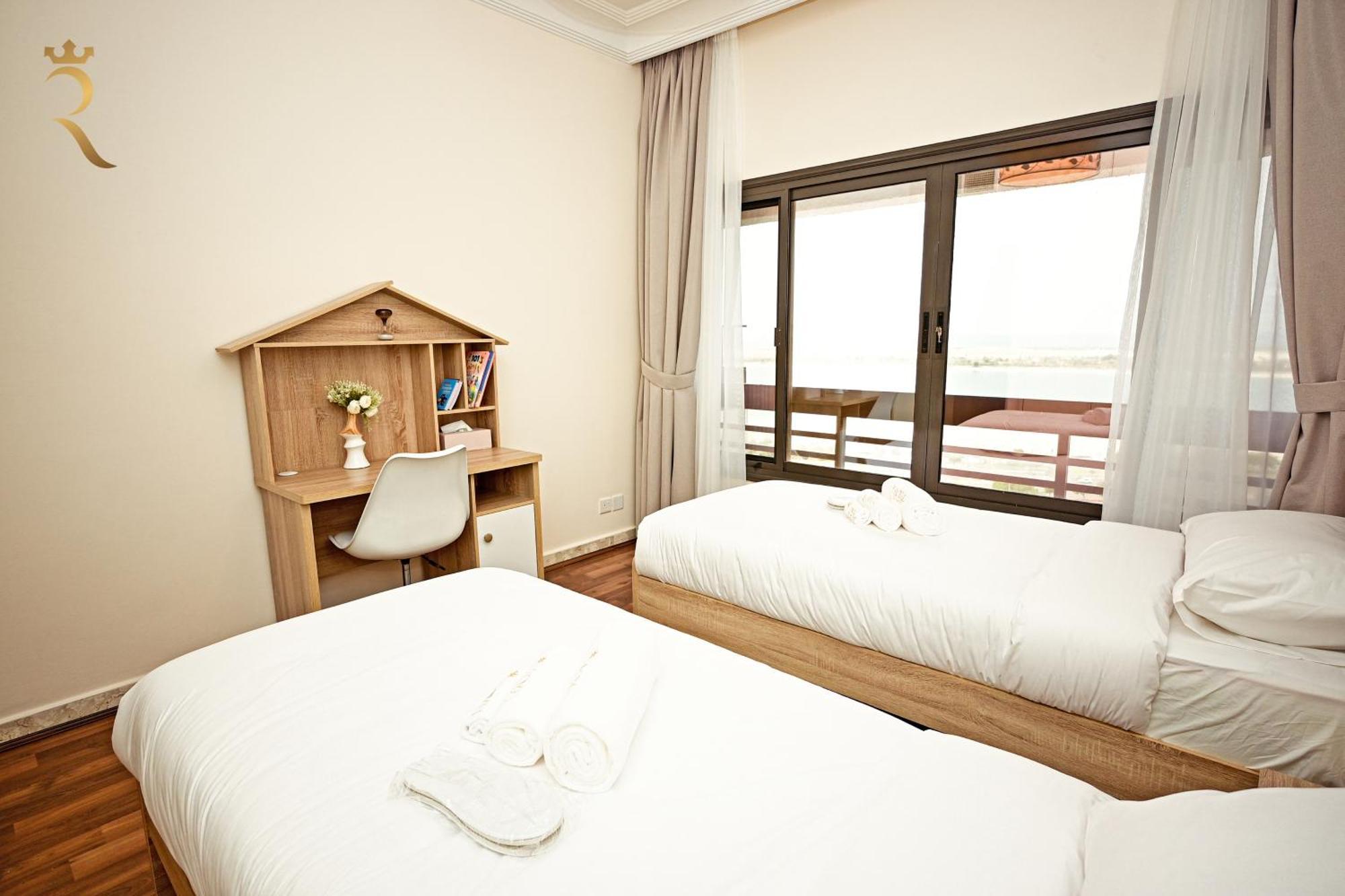 Bliss 3br Corniche Al Raha *